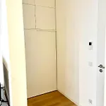 Modern In The Center Of Апартаменты